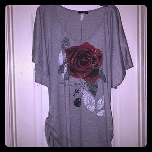 V neck rose and sequin tee